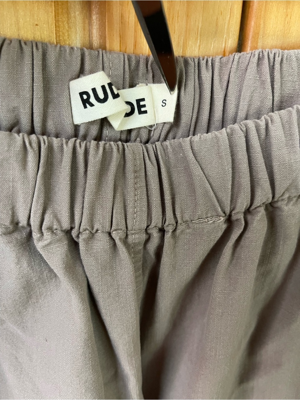 Like new RJ pillowcase pants in Dust - S - Picture 5 of 5